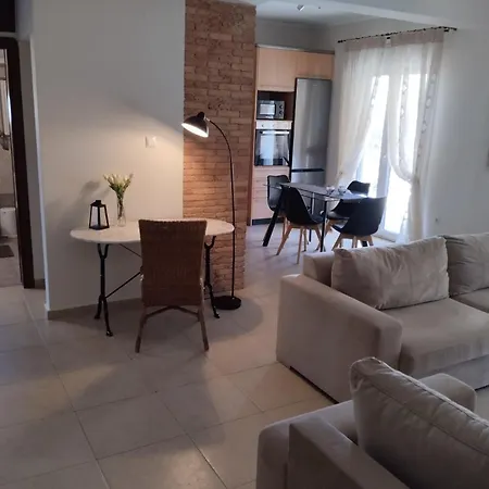 Apartmán Summer Time Néoi Epivátai